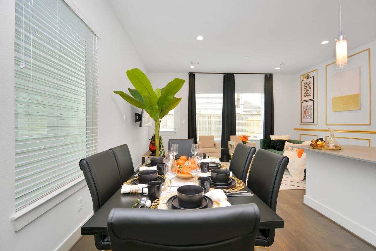 Emerald Palace - New, Modern 3Br Townhome Close To Downtown, Nrg, Med Ctr Хьюстон Экстерьер фото